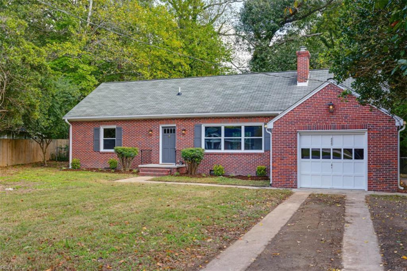Photo 4 of 37 residential for sale in York County virginia