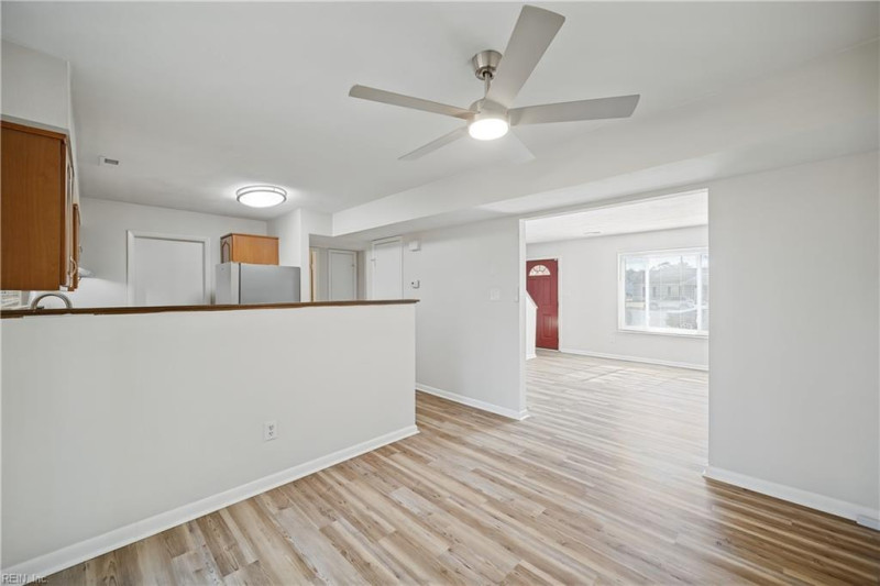 Photo 12 of 47 residential for sale in Hampton virginia
