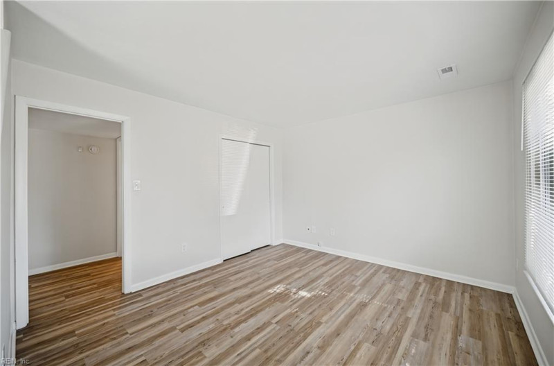 Photo 17 of 47 residential for sale in Hampton virginia