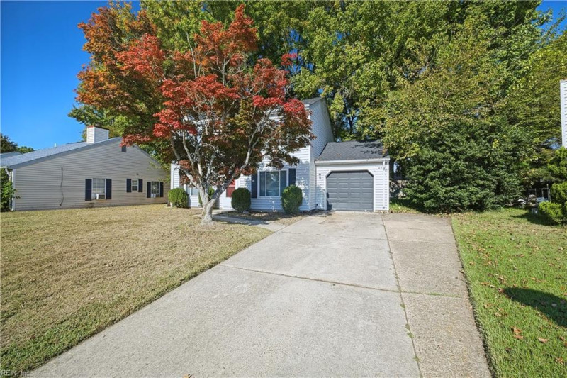 Photo 4 of 47 residential for sale in Hampton virginia