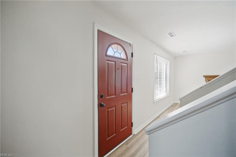 Photo 6 of 47 residential for sale in Hampton virginia