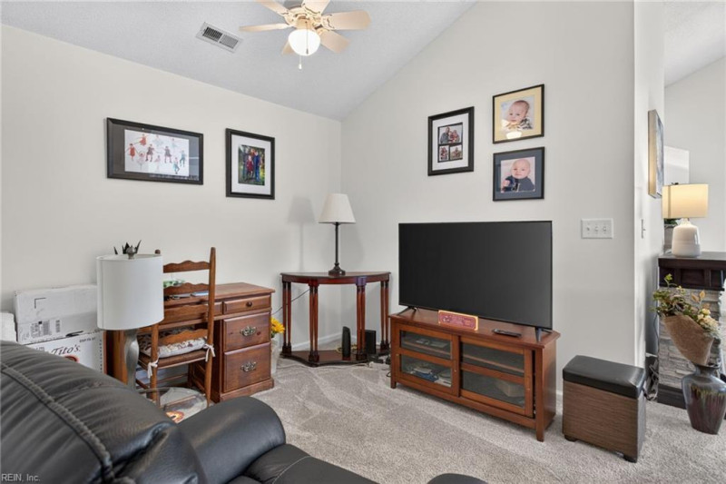 Photo 10 of 22 residential for sale in Suffolk virginia