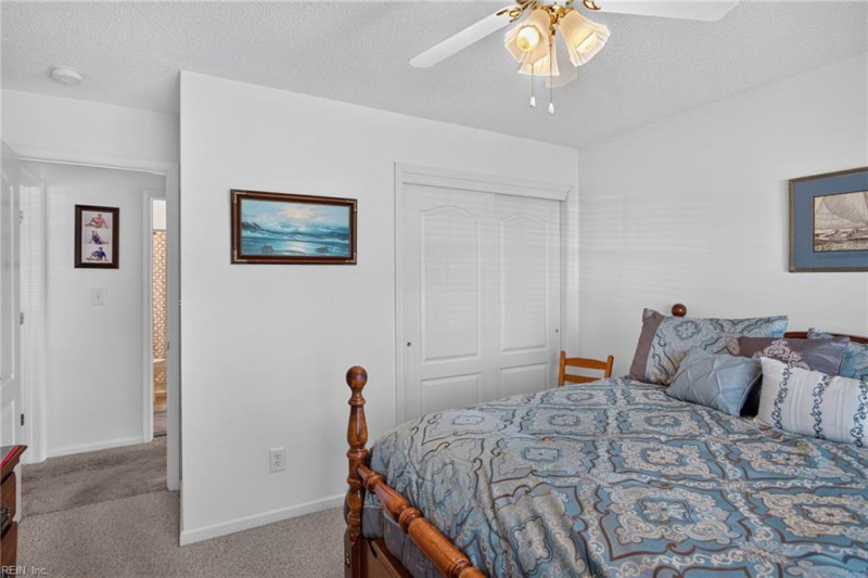 Photo 12 of 22 residential for sale in Suffolk virginia