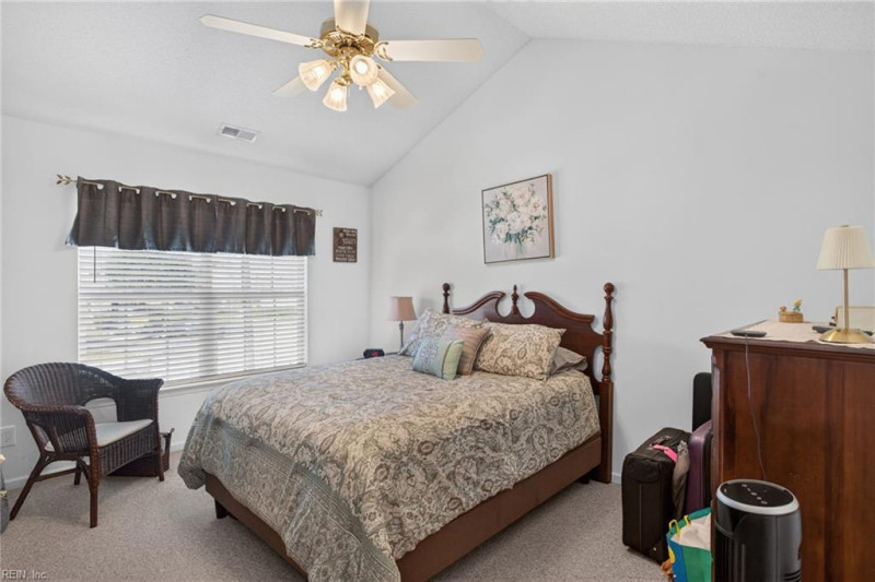 Photo 13 of 22 residential for sale in Suffolk virginia