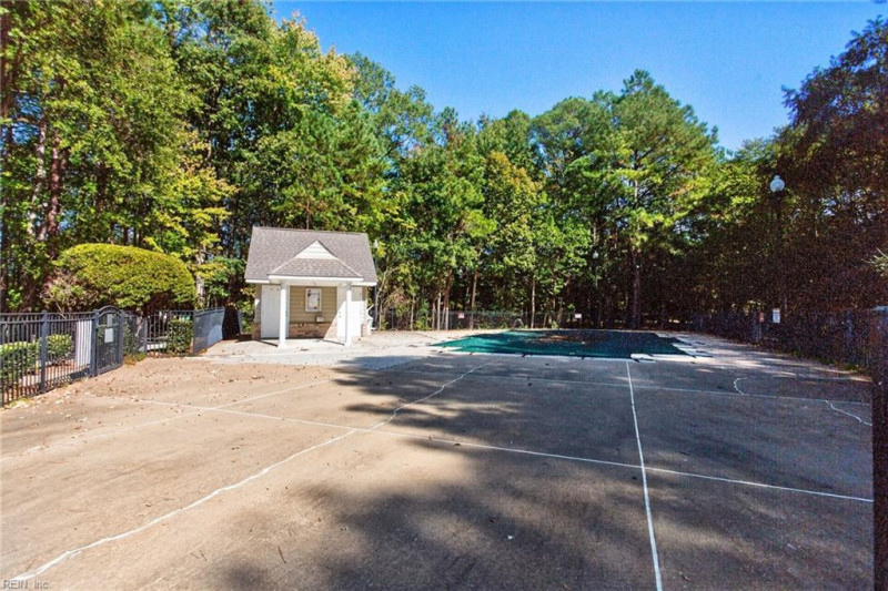 Photo 19 of 22 residential for sale in Suffolk virginia