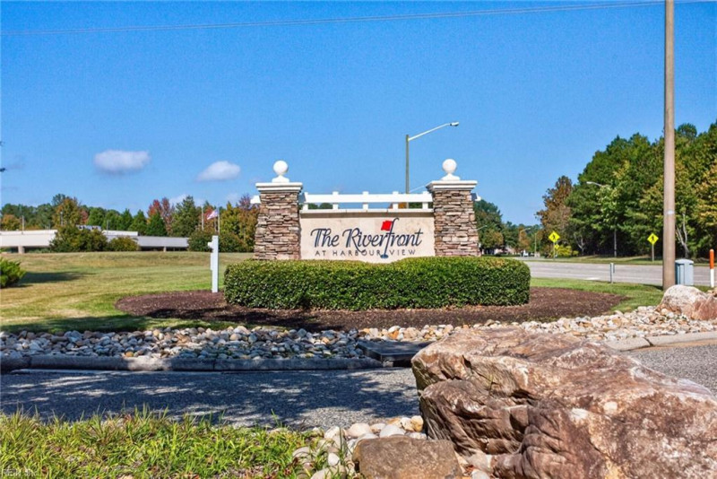 Photo 21 of 22 residential for sale in Suffolk virginia