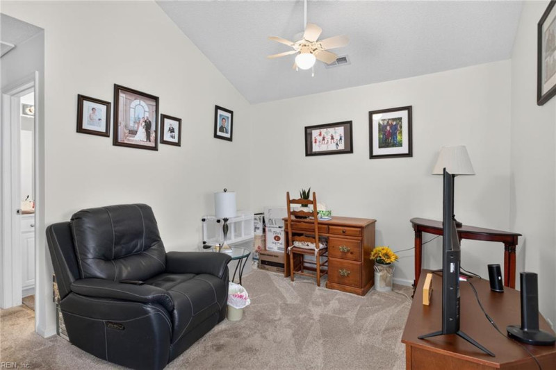 Photo 9 of 22 residential for sale in Suffolk virginia