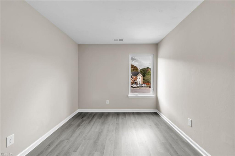 Photo 42 of 50 residential for sale in Chesapeake virginia Photo 42 of 50 residential for sale in Chesapeake virginia