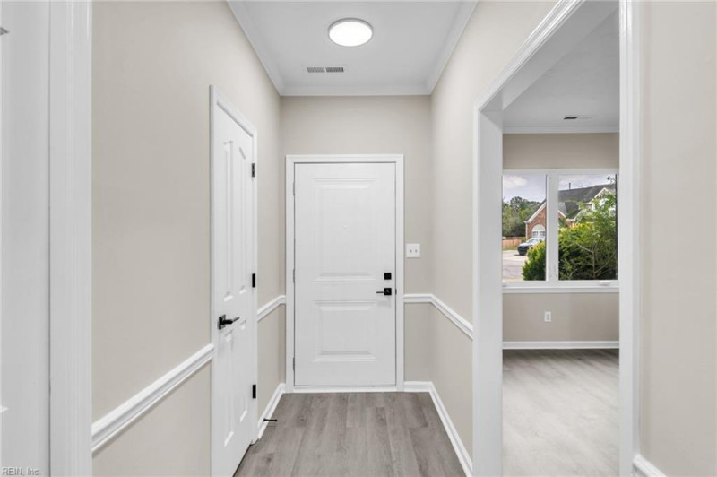 Photo 6 of 50 residential for sale in Chesapeake virginia Photo 6 of 50 residential for sale in Chesapeake virginia