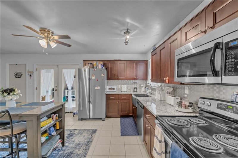 Photo 12 of 36 residential for sale in Norfolk virginia