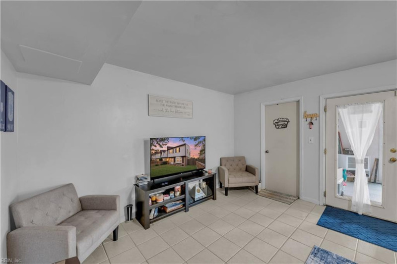 Photo 17 of 36 residential for sale in Norfolk virginia