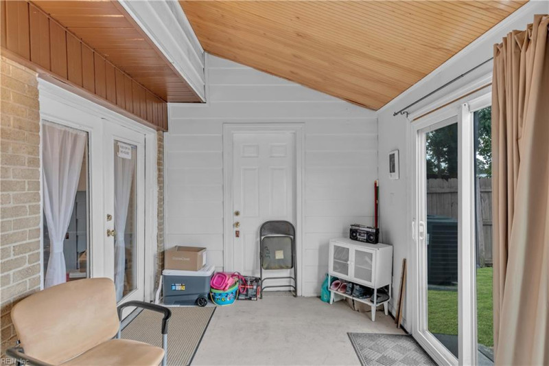 Photo 19 of 36 residential for sale in Norfolk virginia