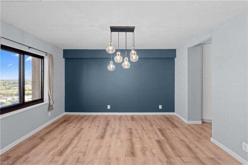 Photo 13 of 48 residential for sale in Alexandria C virginia