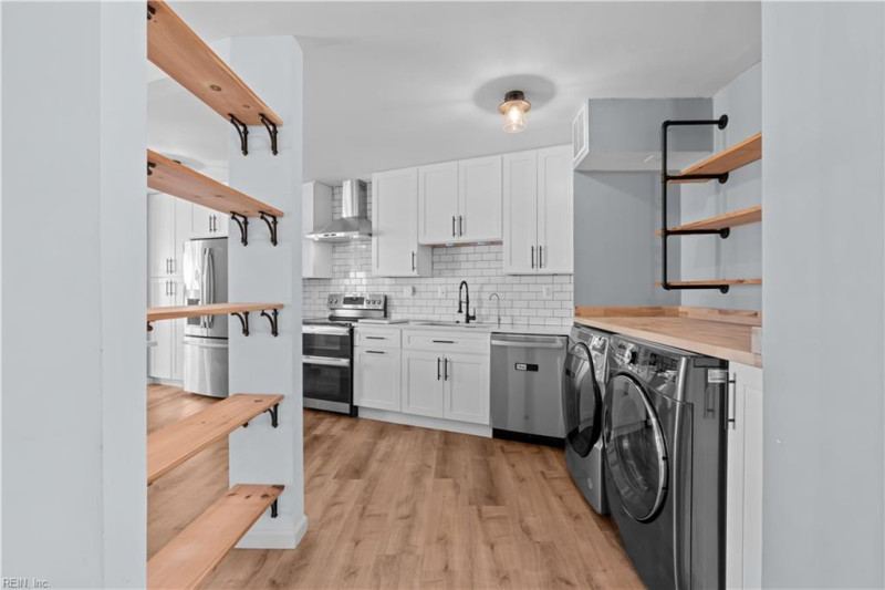 Photo 19 of 48 residential for sale in Alexandria C virginia