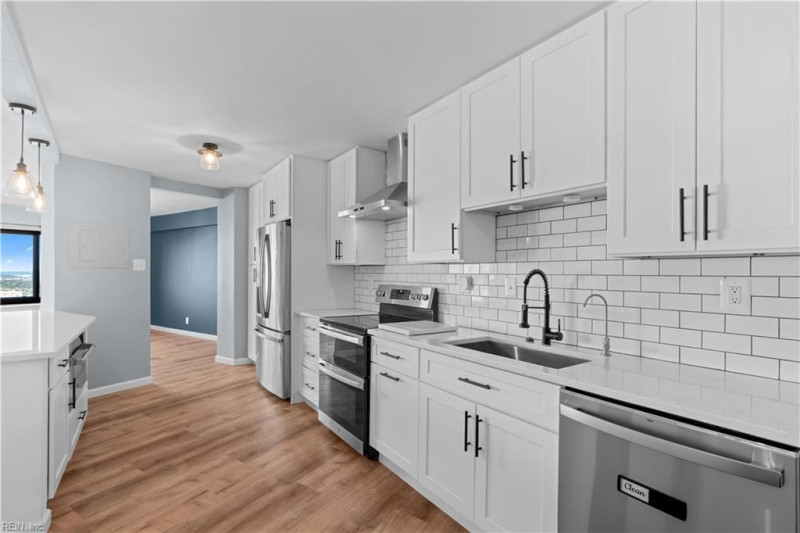 Photo 20 of 48 residential for sale in Alexandria C virginia