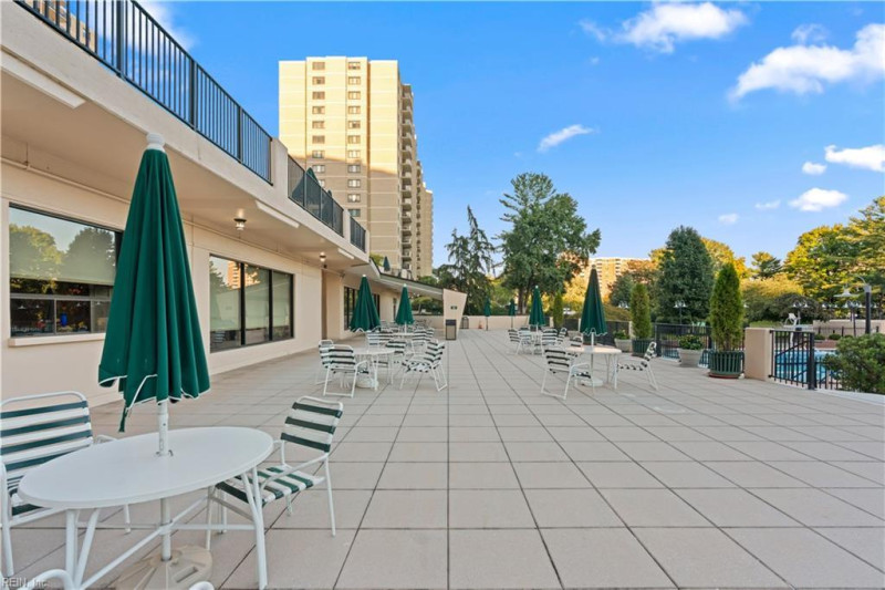 Photo 37 of 48 residential for sale in Alexandria C virginia