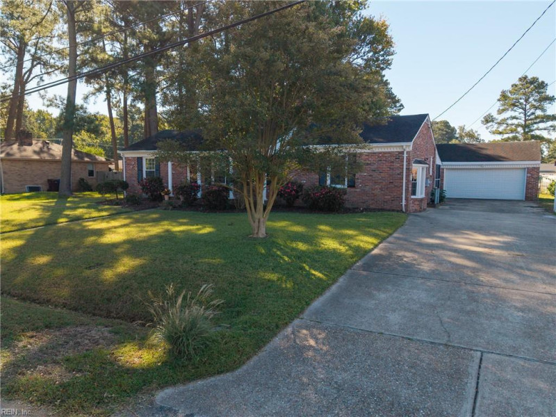 Photo 27 of 34 residential for sale in Chesapeake virginia