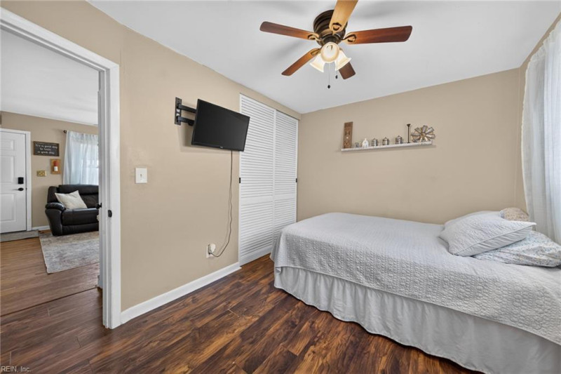 Photo 12 of 28 residential for sale in Hampton virginia