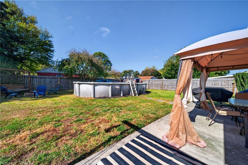 Photo 19 of 28 residential for sale in Hampton virginia