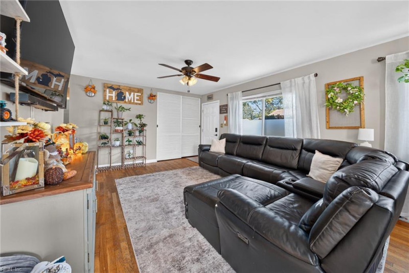 Photo 8 of 28 residential for sale in Hampton virginia