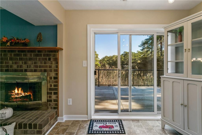 Photo 19 of 46 residential for sale in Poquoson virginia