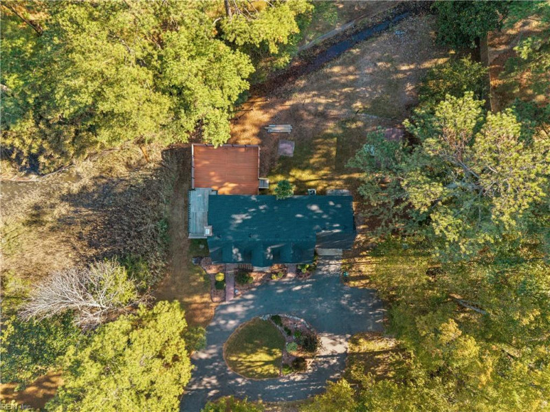 Photo 6 of 46 residential for sale in Poquoson virginia