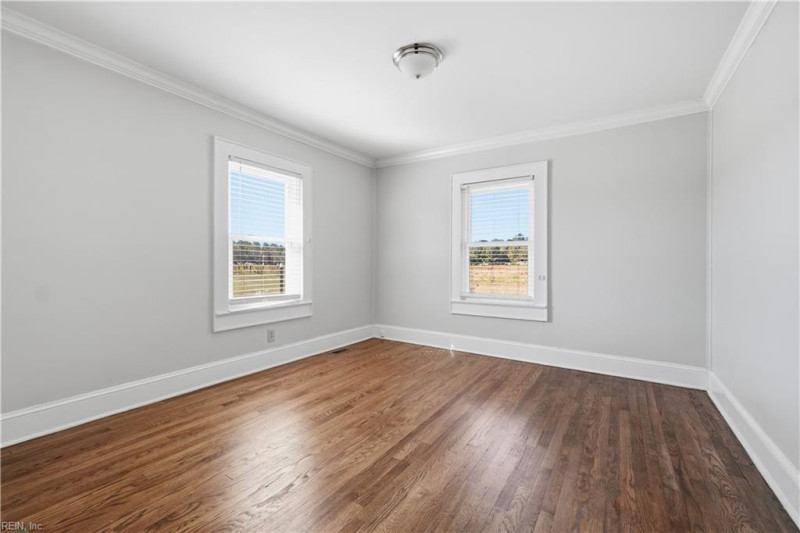 Photo 15 of 34 residential for sale in Suffolk virginia