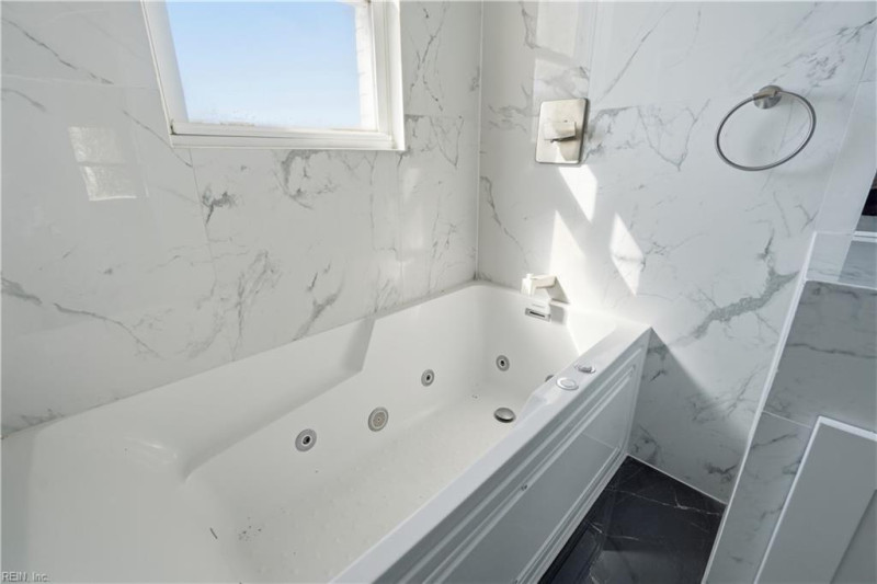 Photo 18 of 34 residential for sale in Suffolk virginia