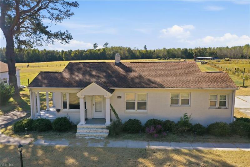 Photo 29 of 34 residential for sale in Suffolk virginia