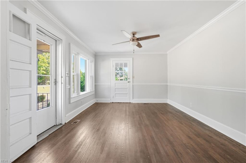 Photo 8 of 34 residential for sale in Suffolk virginia