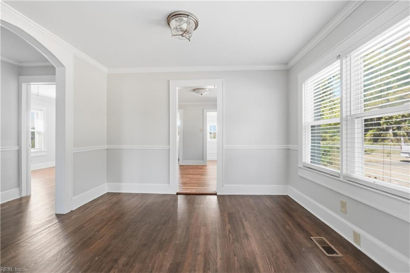Photo 9 of 34 residential for sale in Suffolk virginia