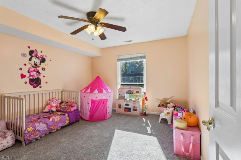 Photo 16 of 33 residential for sale in Newport News virginia