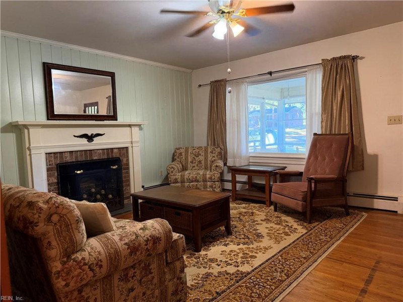 Photo 10 of 18 residential for sale in Franklin virginia