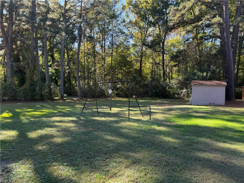 Photo 17 of 18 residential for sale in Franklin virginia
