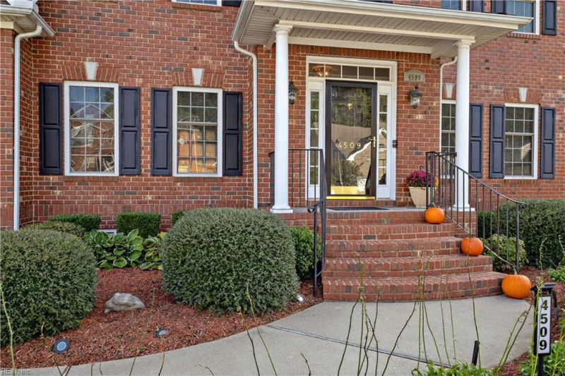 Photo 3 of 50 residential for sale in Chesapeake virginia Photo 3 of 50 residential for sale in Chesapeake virginia