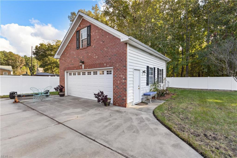 Photo 44 of 50 residential for sale in Chesapeake virginia Photo 44 of 50 residential for sale in Chesapeake virginia