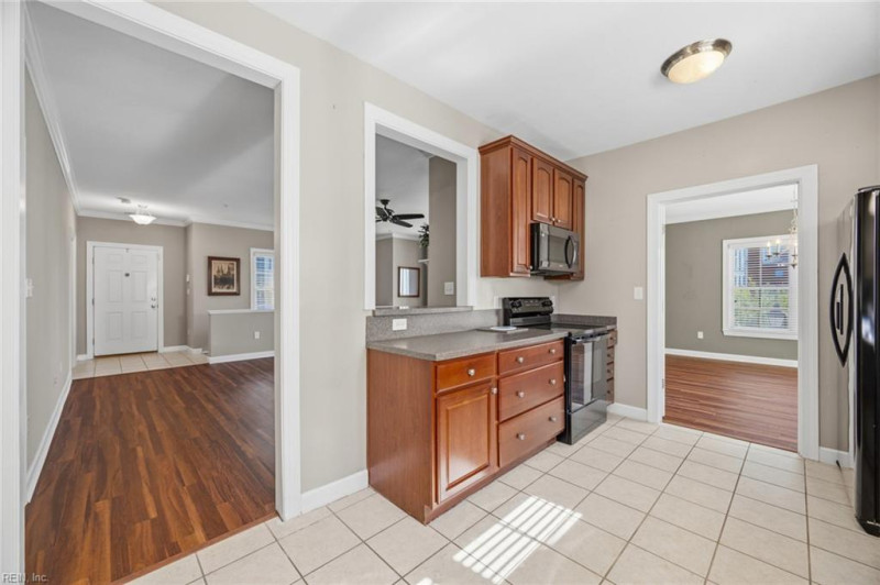 Photo 11 of 45 residential for sale in Norfolk virginia