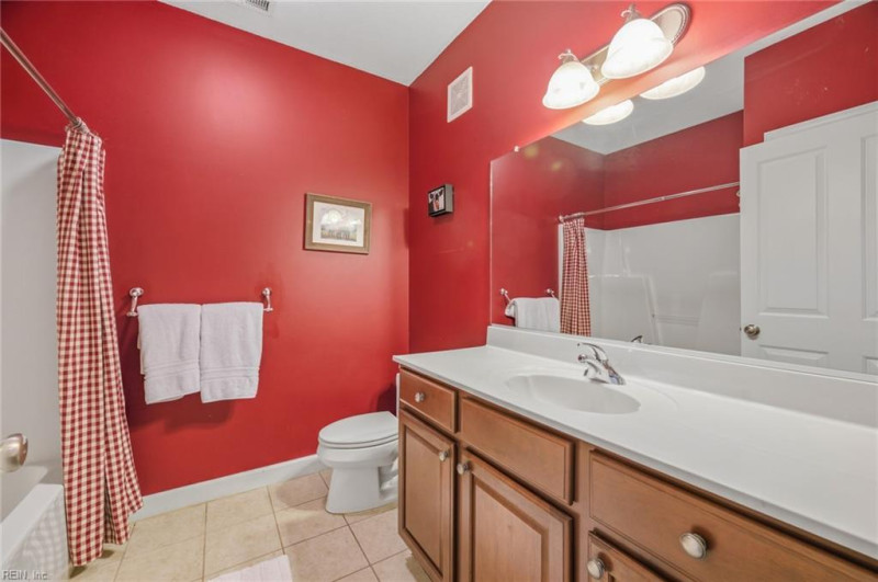 Photo 15 of 45 residential for sale in Norfolk virginia