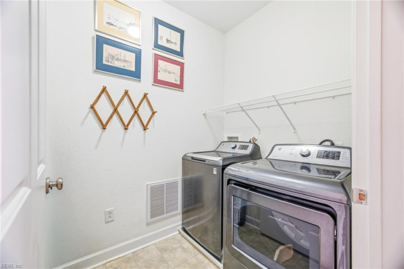 Photo 19 of 45 residential for sale in Norfolk virginia