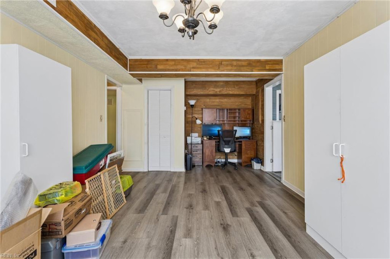 Photo 19 of 48 residential for sale in Gloucester County virginia