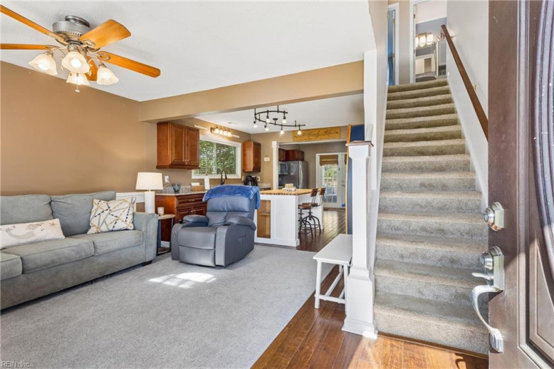 Photo 3 of 48 residential for sale in Gloucester County virginia