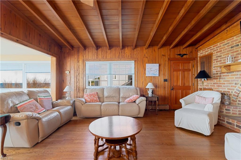 Photo 11 of 50 residential for sale in Norfolk virginia