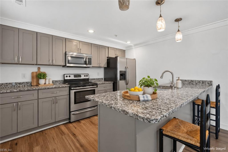 Photo 8 of 33 residential for sale in Norfolk virginia