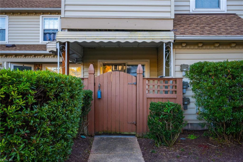 Photo 28 of 34 residential for sale in Chesapeake virginia