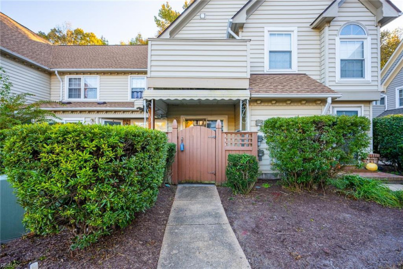 Photo 29 of 34 residential for sale in Chesapeake virginia