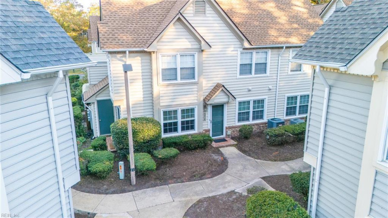 Photo 32 of 34 residential for sale in Chesapeake virginia