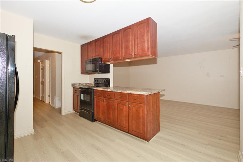 Photo 19 of 30 residential for sale in Poquoson virginia
