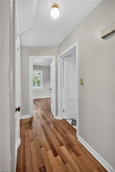 Photo 11 of 26 residential for sale in Norfolk virginia