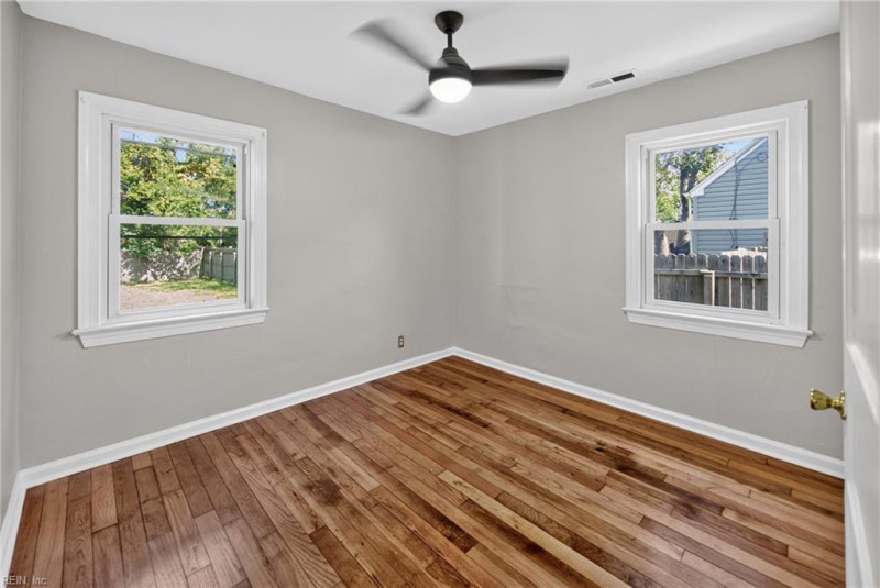 Photo 18 of 26 residential for sale in Norfolk virginia