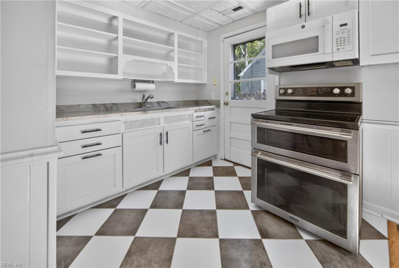 Photo 8 of 26 residential for sale in Norfolk virginia